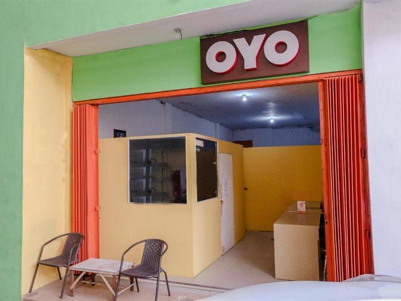 Reddoorz Near Flyover Arjosari 말랑 외부 사진