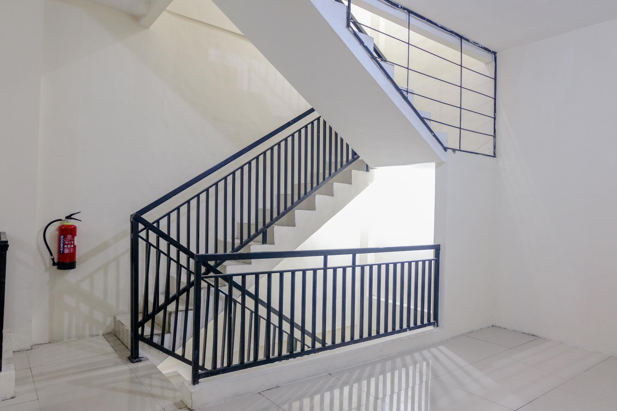 Reddoorz Near Flyover Arjosari 말랑 외부 사진