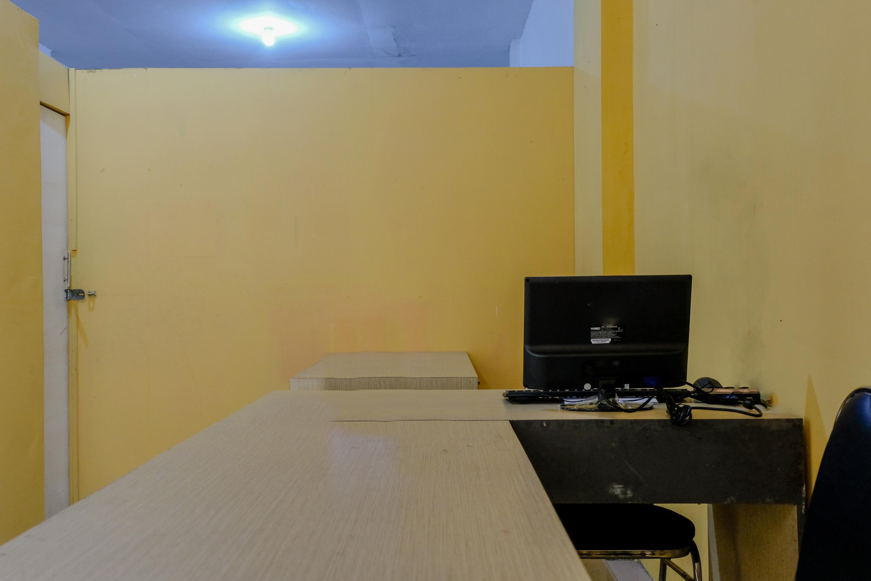 Reddoorz Near Flyover Arjosari 말랑 외부 사진