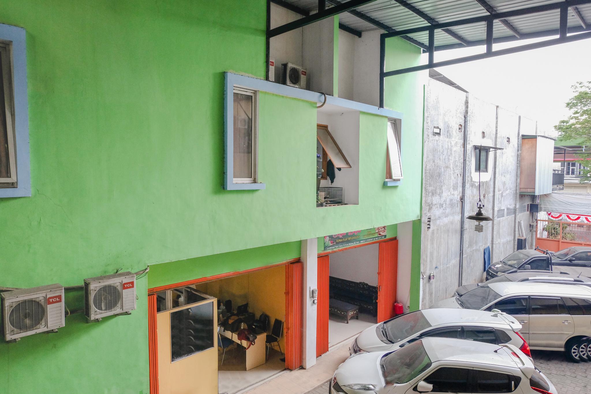 Reddoorz Near Flyover Arjosari 말랑 외부 사진