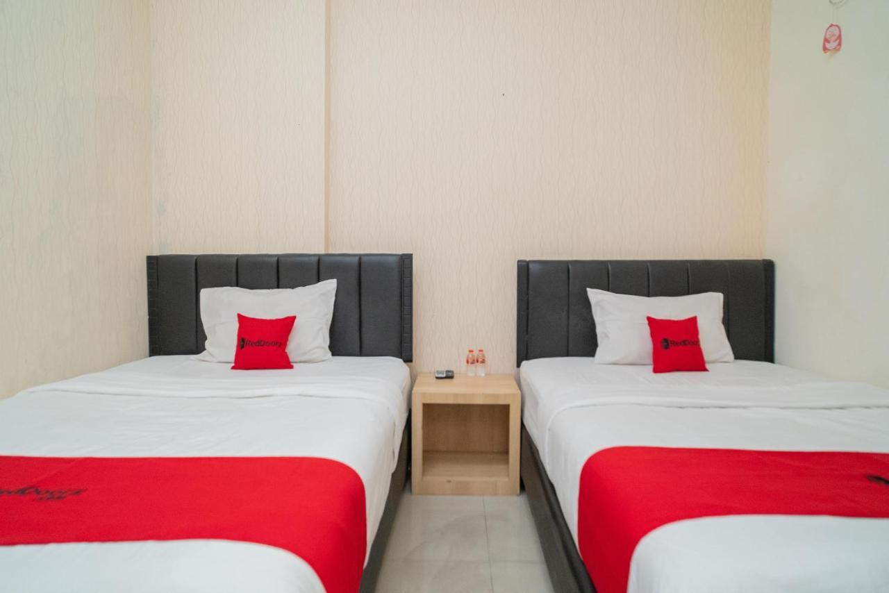Reddoorz Near Flyover Arjosari 말랑 외부 사진