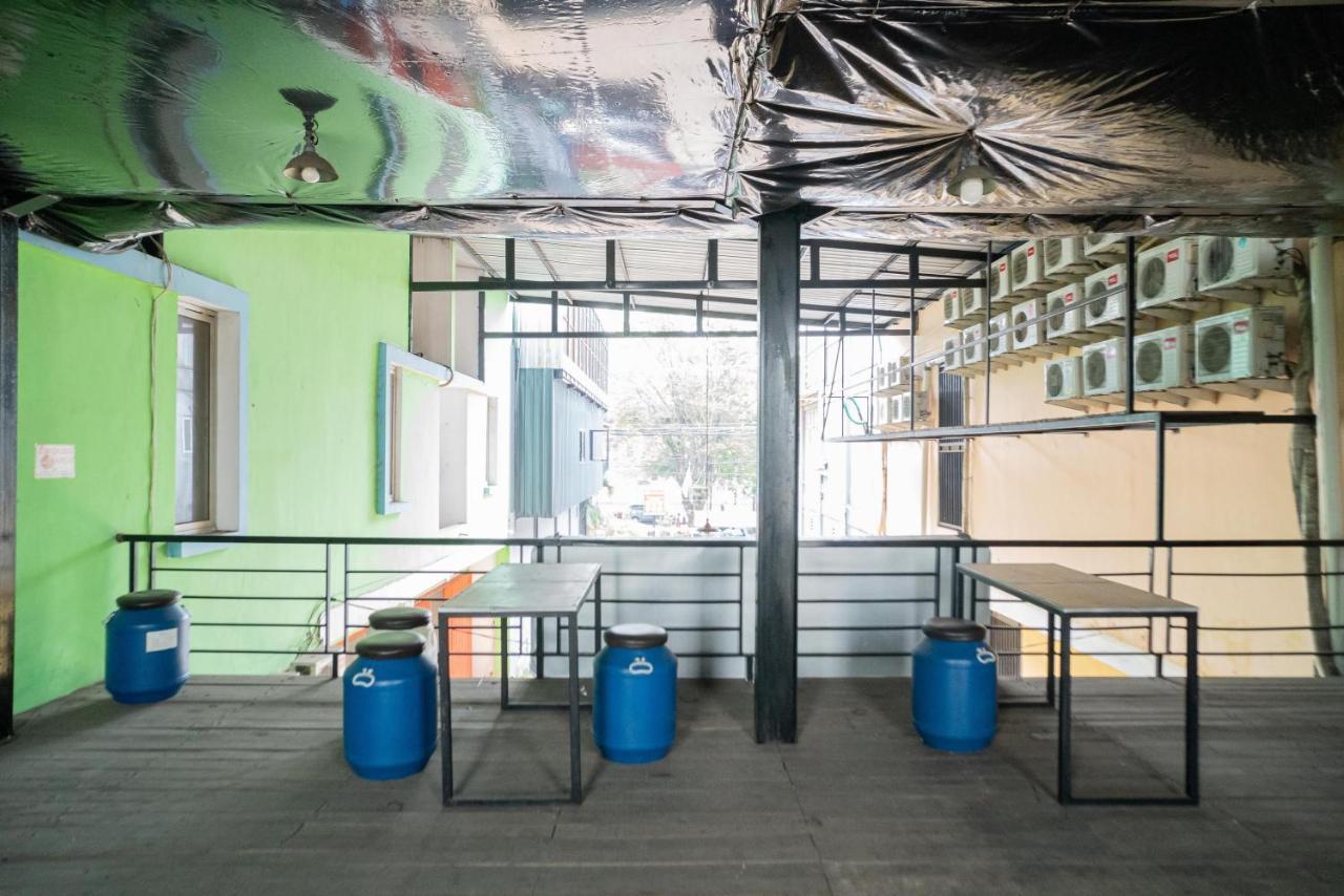 Reddoorz Near Flyover Arjosari 말랑 외부 사진