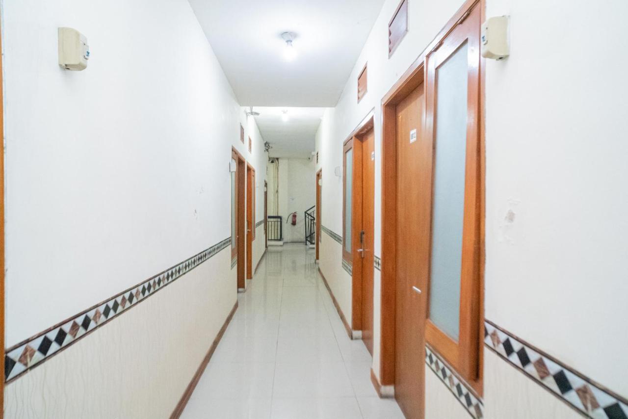 Reddoorz Near Flyover Arjosari 말랑 외부 사진
