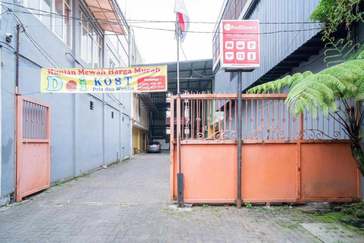 Reddoorz Near Flyover Arjosari 말랑 외부 사진