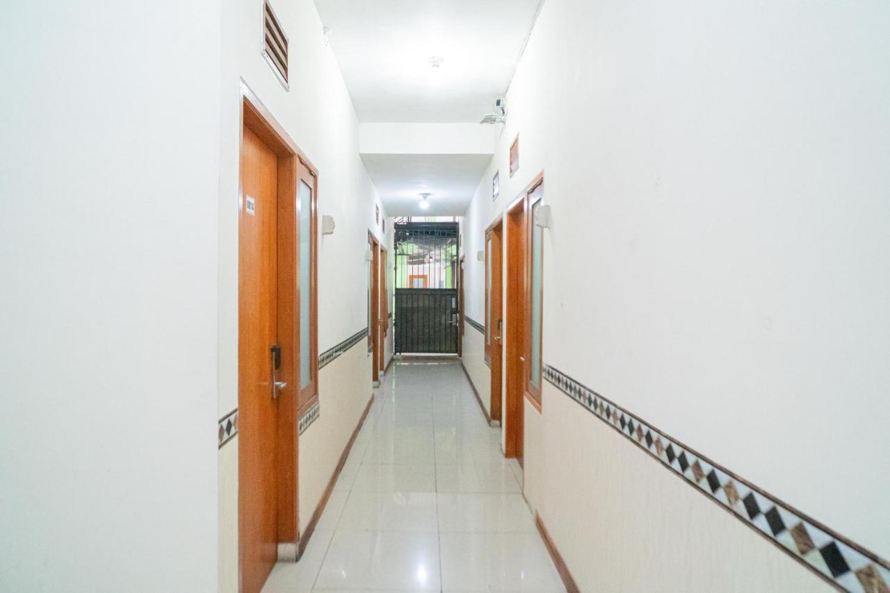 Reddoorz Near Flyover Arjosari 말랑 외부 사진